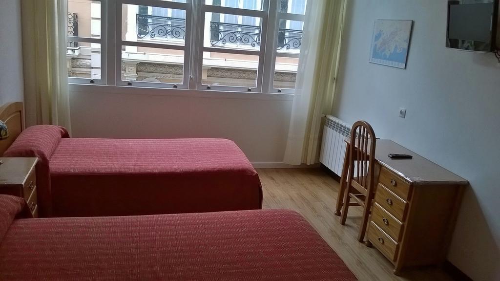 Hostal El Cairo Ferrol Kültér fotó