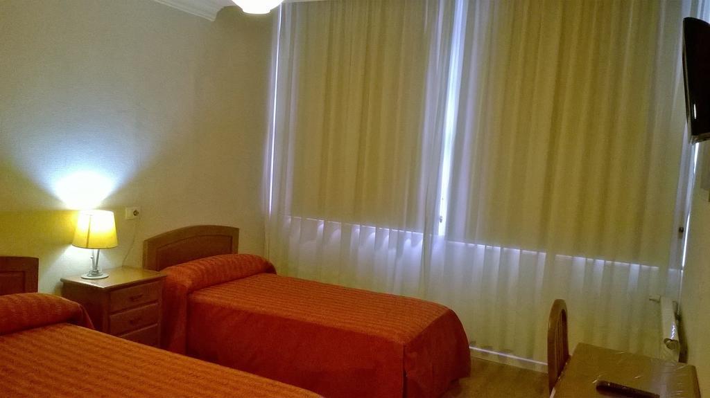 Hostal El Cairo Ferrol Kültér fotó