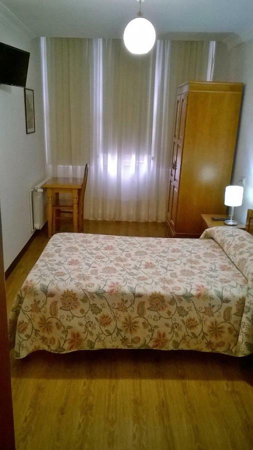 Hostal El Cairo Ferrol Kültér fotó